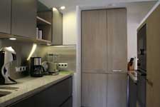 Voll ausgestattete Küche